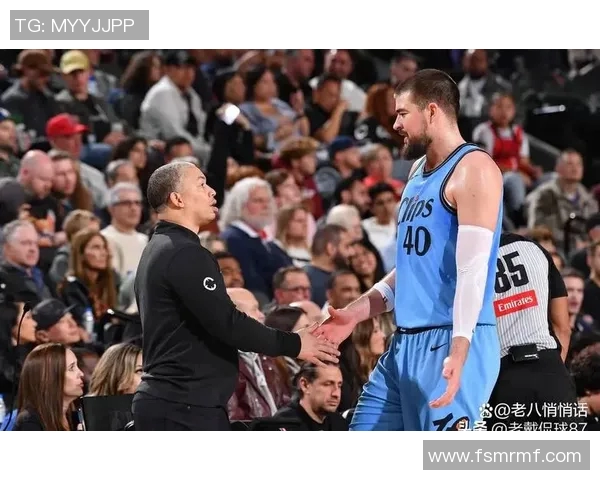 卢指导谈对阵龙狮策略强调祖巴茨在低位进攻的重要性 卢指导谈对阵龙狮策略强调祖巴茨在低位进攻的重要性