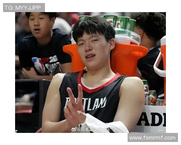 杨瀚森坦言防守不足并强调英语水平需提升与主帅积极沟通 杨瀚森坦言防守不足并强调英语水平需提升与主帅积极沟通