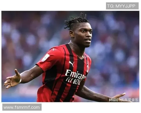 莱奥替补表现失常两度错失良机遭球迷怒斥