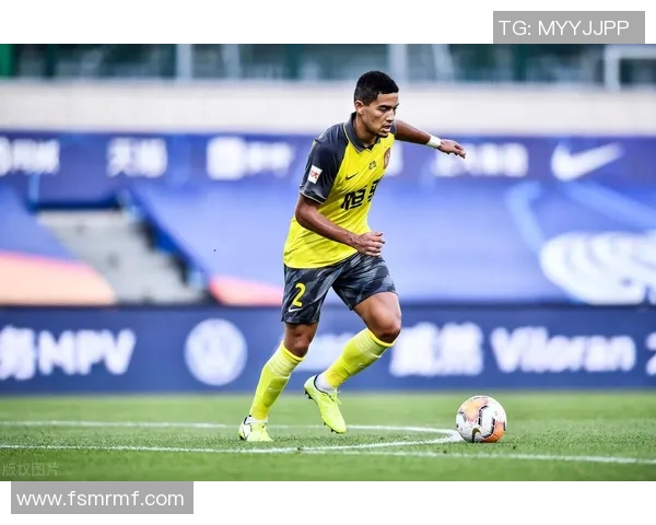 黄蜂主帅称卡尔克布伦纳攻防能力提升7中7砍14分展现出色表现