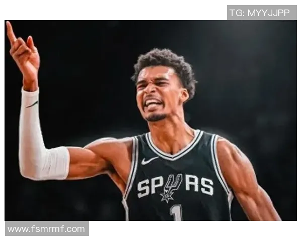 文班亚马创造NBA历史单场豪华数据成就引发热议