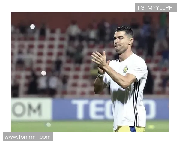 C罗决定轮休不随胜利队前往印度参加亚冠赛事引发热议 C罗决定轮休不随胜利队前往印度参加亚冠赛事引发热议