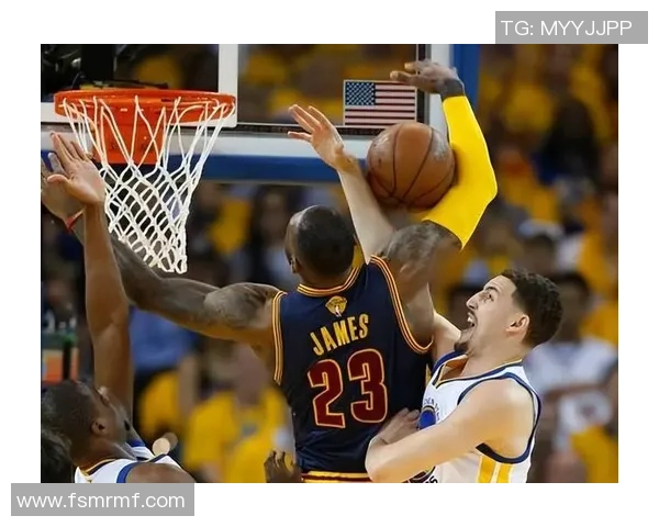 克莱半场表现出色8投4中三分命中率高达50助力球队取得良好开局