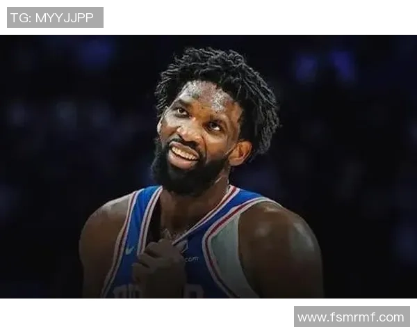 恩比德全能表现28投11中砍下34分10篮板8助攻罚球命中率极高