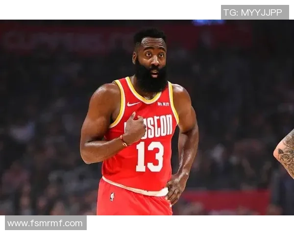 哈登晒世界杯用球合照引发中文译名三重浪热潮